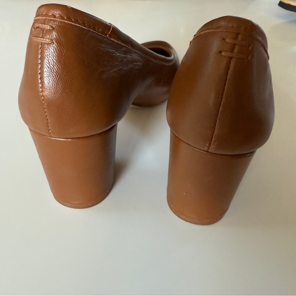 MADEWELL | The Reid Pump in English Saddle Leather - Picture 6 of 10